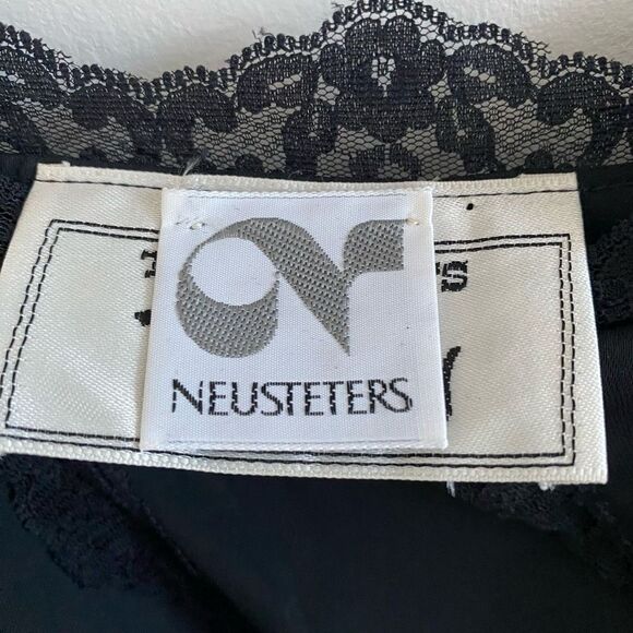 Vintage 60’s Neusteter’s Black Asymmetrical Tiered Lace Ruffle Dress - Picture 5 of 9